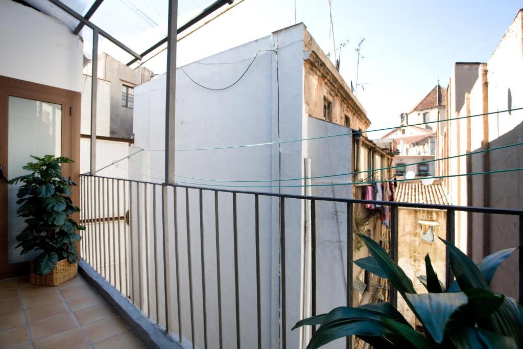 Bcn House Apartments - Barcelona — Photos 1